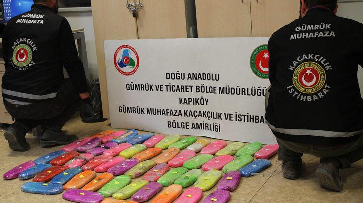 Araçla sınırı geçmek isterken yakayı ele verdi! Tam 7 milyon 140 bin lira G3