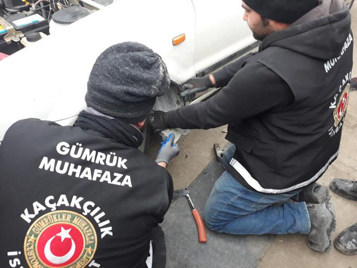 Araçla sınırı geçmek isterken yakayı ele verdi! Tam 7 milyon 140 bin lira G1