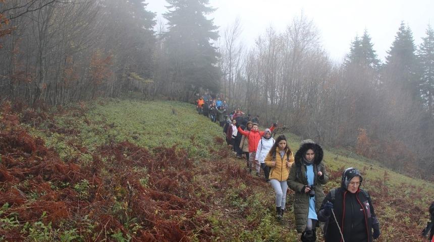 Doğaseverler Pazar&ccedil;ayırı&rsquo;nda y&uuml;r&uuml;d&uuml;