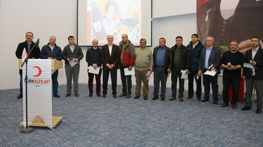 Kızılay, bağış&ccedil;ılarını madalya ile &ouml;d&uuml;llendirdi