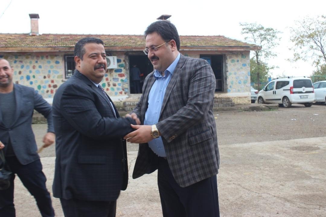 Siverek&rsquo;te ihtiya&ccedil; sahibi &ouml;ğrencilere bot ve mont yardımı