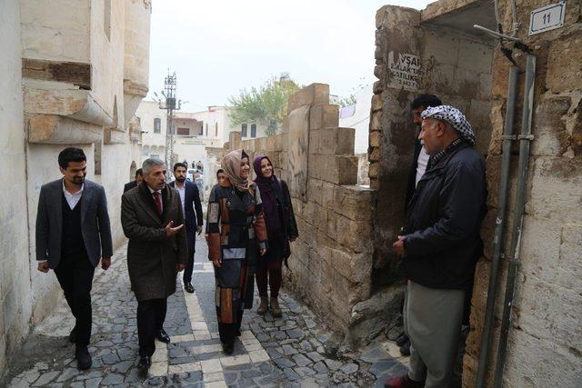 Eyyübiye’de çat kapı ev ziyaretleri devam ediyor