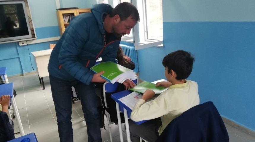 Yalova&rsquo;da amat&ouml;r kul&uuml;pten eğitime destek