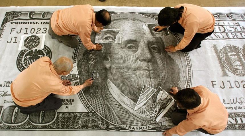 Fed Başkanı Powell'ın açıklamaları sonrası Dolar/TL kuru 5,20'nin altına indi
