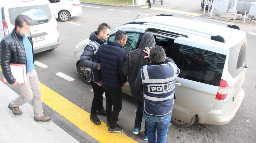 Kablo hırsızları tutuklandı