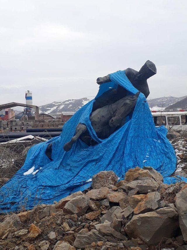 Bayburt Belediyesi’nden ’Atatürk Heykeli’ açıklaması