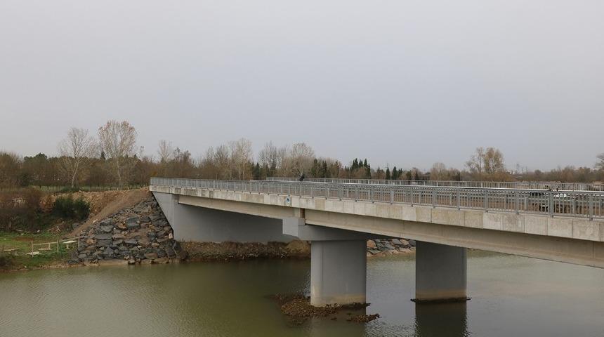 Arifiye’nin yeni köprüsü tamamlandı