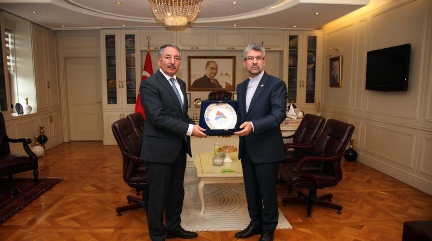 İran’ın Erzurum Başkonsolosu Soltanzadeh’den  Rektör Karabulut’a ziyaret