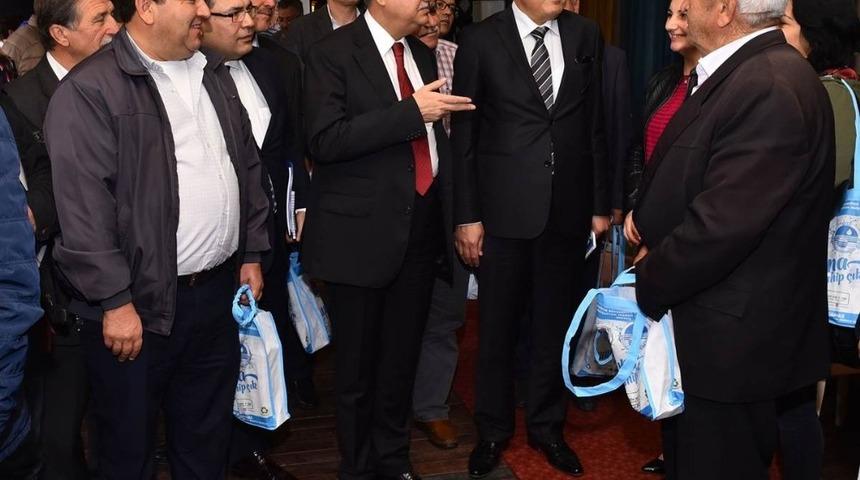 Vali Su: "T&uuml;m kurumlar vatandaşlara hizmet i&ccedil;in var"