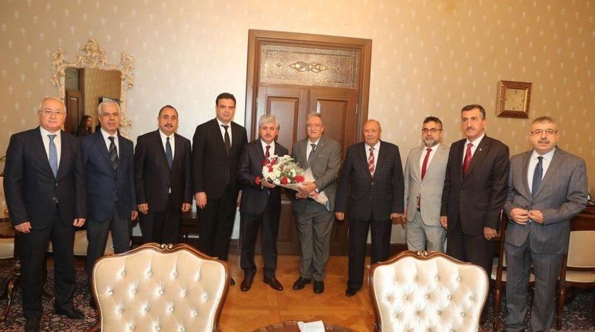 Vali Doğan: "Esnafımız piyasanın g&uuml;&ccedil;l&uuml; fig&uuml;rlerindendir&rdquo;