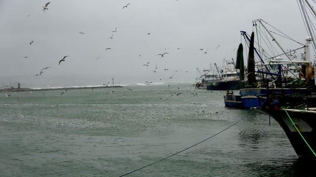 Şile ve Karaburun sahilinde dev dalgalar