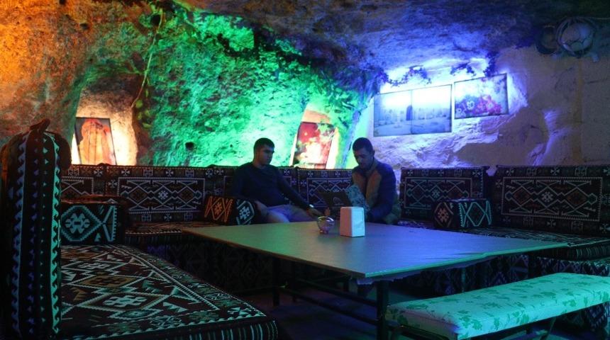 Soğuyan havalar mağara kafelere  ilgiyi arttırdı