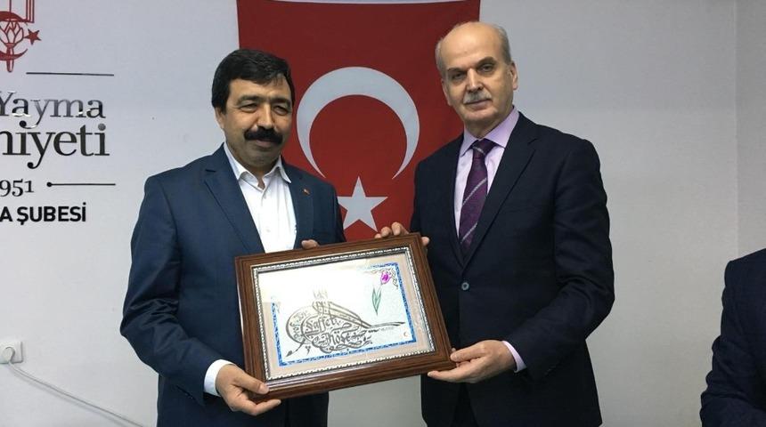 Rekt&ouml;rden &lsquo;Evlenme &ccedil;ağına gelen gen&ccedil;leri evlendirin&rsquo; &ccedil;ağrısı