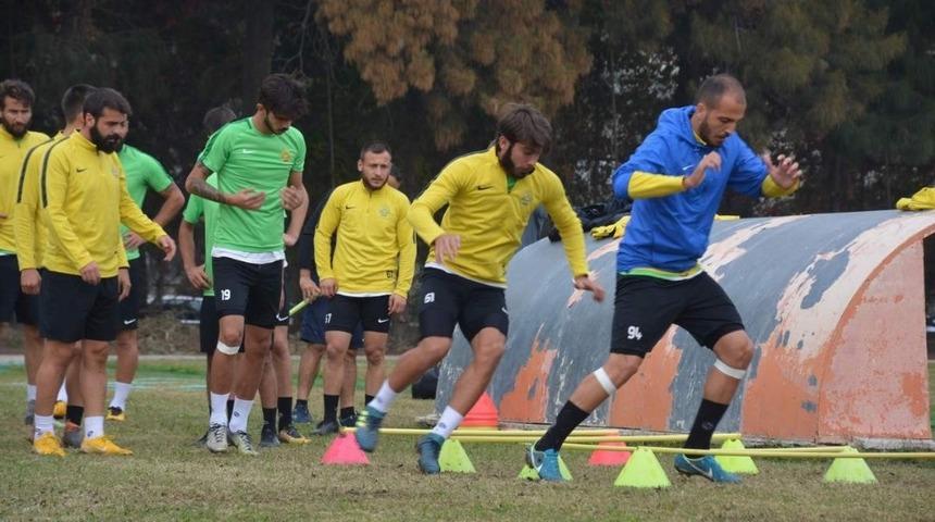 Lider Aliağaspor, &Ccedil;ayırovaspor&rsquo;u konuk edecek