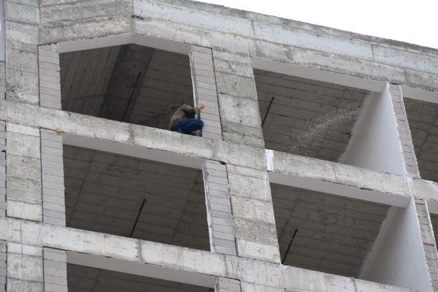 İntihar girişiminde bulunan şahsı polis ikna etti