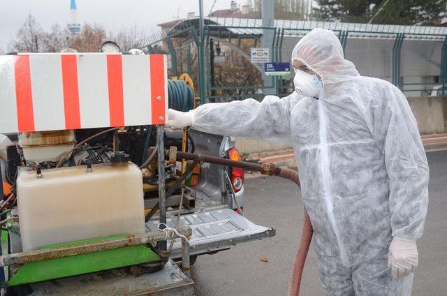 Haşere ve larva mücadelesi kış aylarında da sürüyor