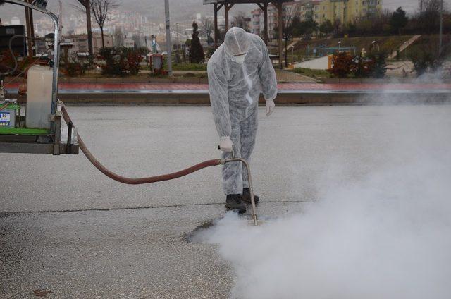 Haşere ve larva mücadelesi kış aylarında da sürüyor