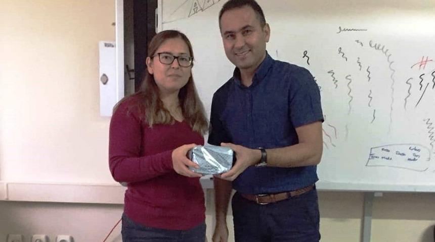 Karpuzlu Anadolu Lisesi idaresi &ouml;ğretmenlerini sevindirdi