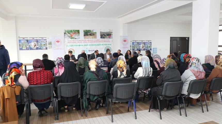 Elazığ&rsquo;da "Toprak İşleme" kursu