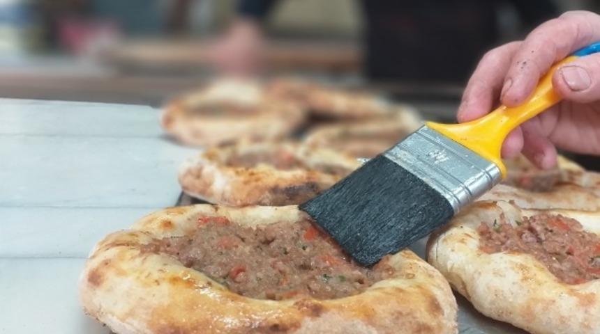 Bir oturuşta 10 tane yiyebilen para ödemiyor!