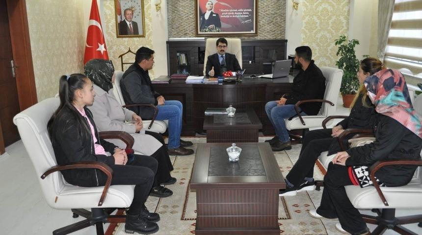 &Ouml;ğrencilerinden Kaymakam Coşkun&rsquo;a ziyaret
