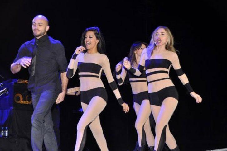 Gülşen sahnede çok seksi G4