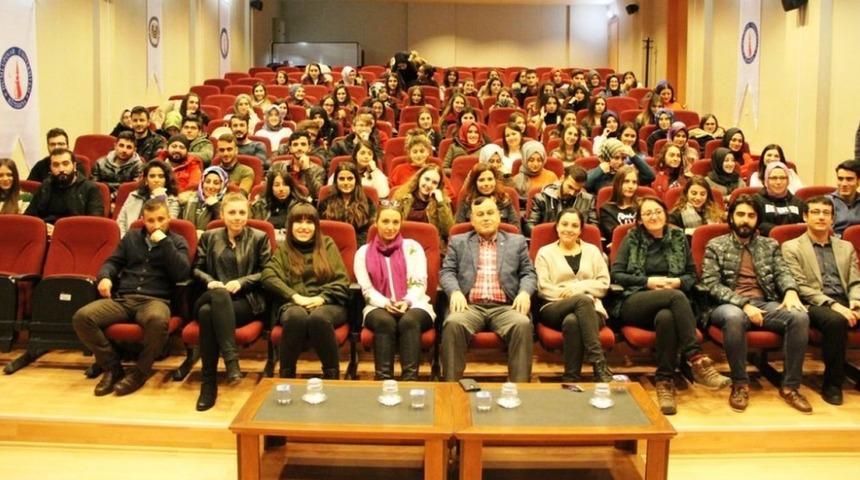 DPÜ’de Suriyeli Göçmenler konuşuldu