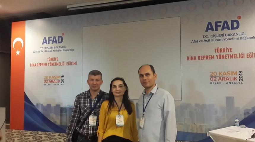 İzmit Belediyesi m&uuml;hendisleri Antalya&rsquo;da  deprem eğitimine katıldı