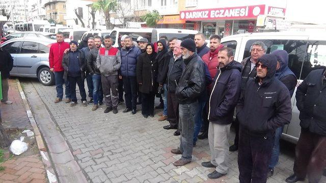 Edremit’te minibüsçüler kontak kontak kapattı