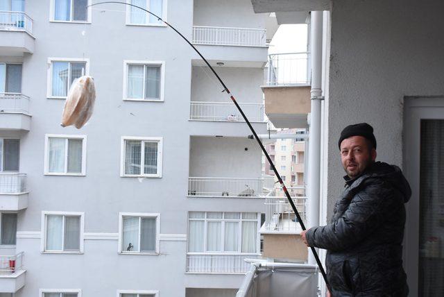 Edirne'de oltayla ekmek alan apartman sakini: Aklıma çaresizlikten geldi