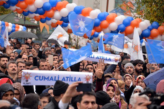 AK Parti'nin adayı Atilla'ya Diyarbakır'da coşkulu karşılama