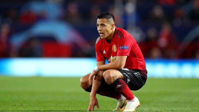 Jose Mourinho Alexis Sanchez'in uzun süre sahalardan uzak kalabileceğini açıkladı