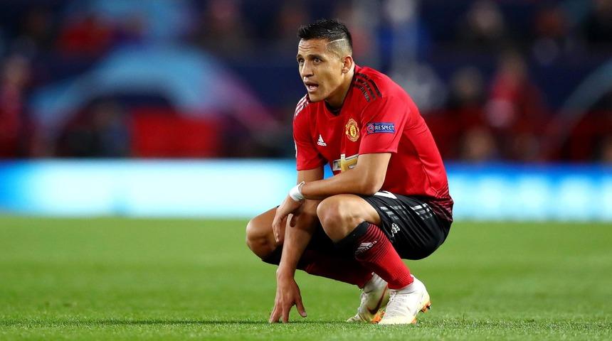 Jose Mourinho Alexis Sanchez'in uzun süre sahalardan uzak kalabileceğini açıkladı