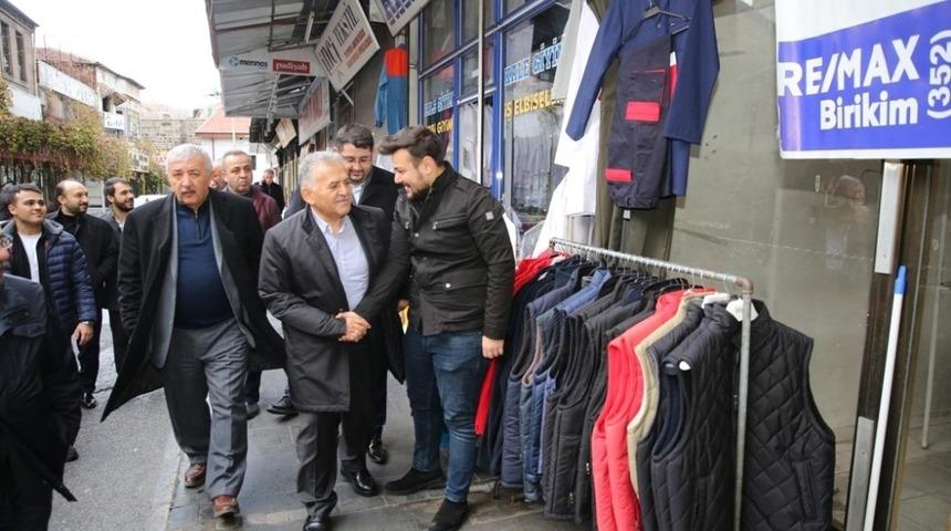 Başkan B&uuml;y&uuml;kkılı&ccedil;, "Esnaf ve ticaret merkezi Kayseri&rsquo;nin vazge&ccedil;ilmez &ouml;zelliğidir"