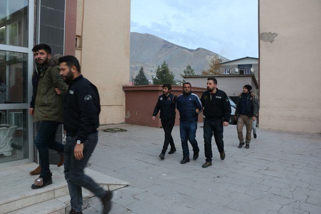 Hakkari’de terör operasyonu: 6 tutuklama