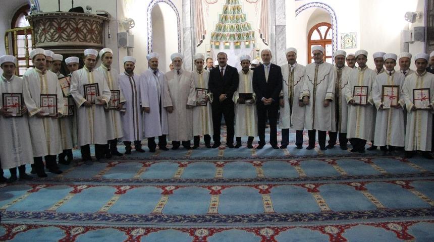 K&uuml;tahya&rsquo;da 14 hafız i&ccedil;in icazet merasimi d&uuml;zenlendi