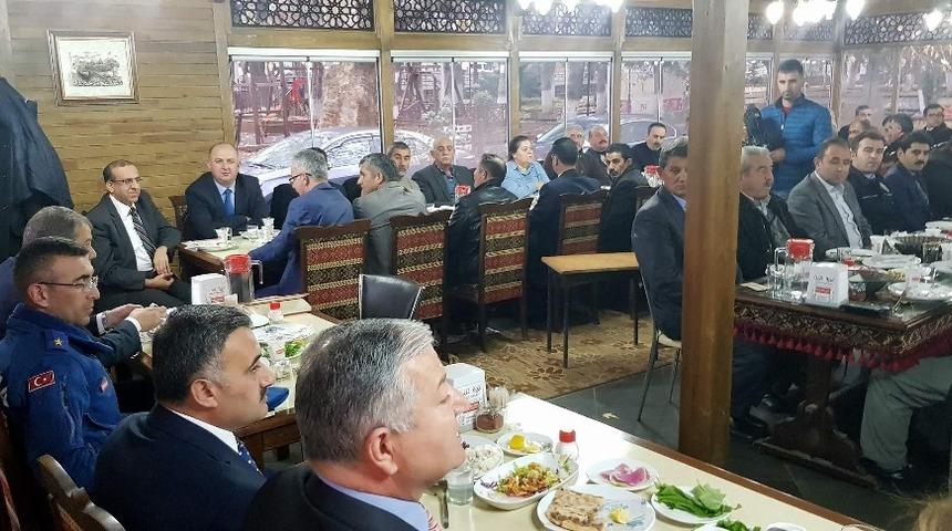 Develi&rsquo;de muhtarlar toplantısı yapıldı