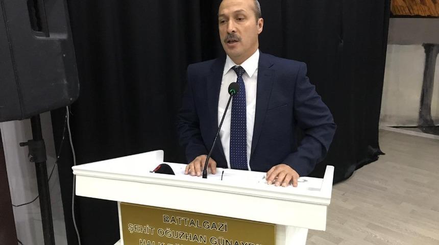 Türk ve yabancı öğrencilere vatan sevgisi aşılanıyor