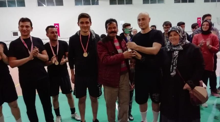 Futsal Turnuvası’nda şampiyon Emniyet Polis Gücü takımı oldu