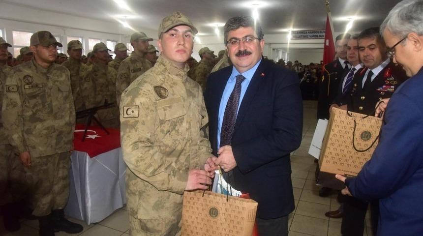 Başkan Can erlerin yemin t&ouml;renine katıldı