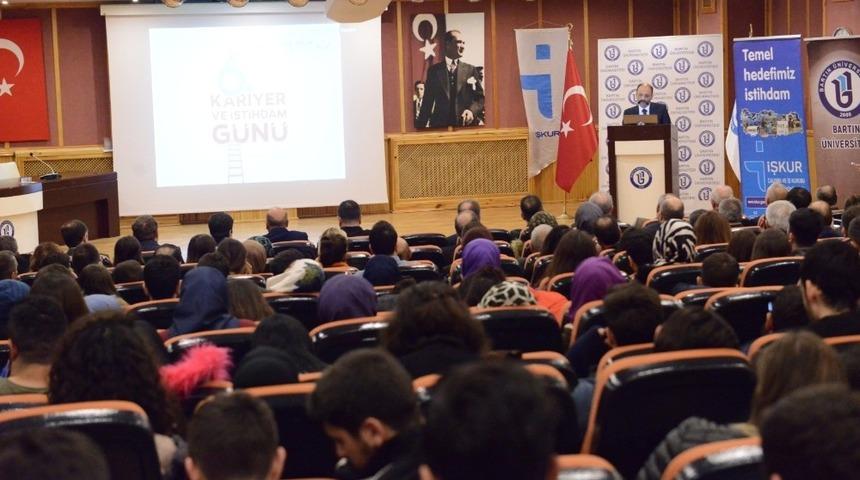 İşveren ve &ouml;ğrenciler Bartın &Uuml;niversitesi&rsquo;nde bir araya geldi