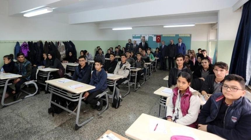 Şahinbey Belediyesi 2 milyon 500 bin kitap dağıttı