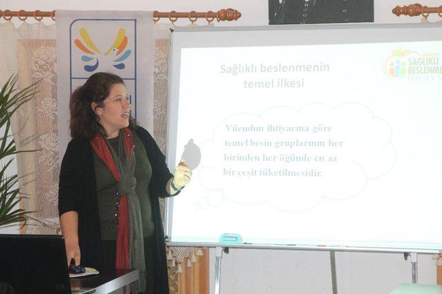 Kuşadası Belediyesi Sağlıklı Beslenme Okulu eğitime başladı 2