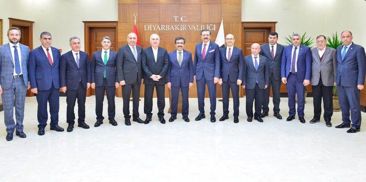 TOBB Başkanı Hisarcıklıoğlu, Vali Güzeloğlu'nu ziyaret etti