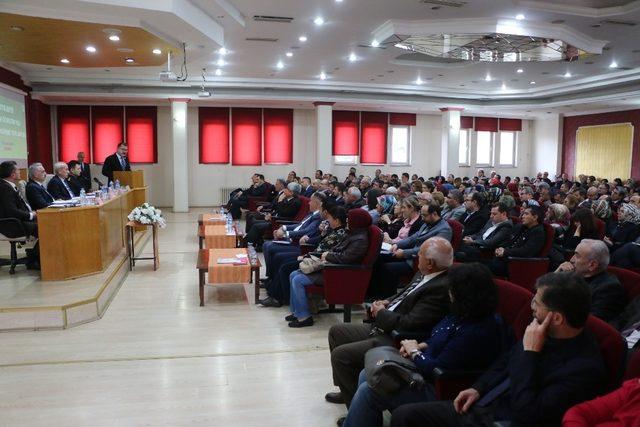 Isparta’da Eğitim Değerlendirme Toplantısı