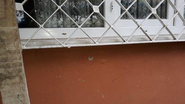 Bafra&rsquo;da ev kurşunladı 2