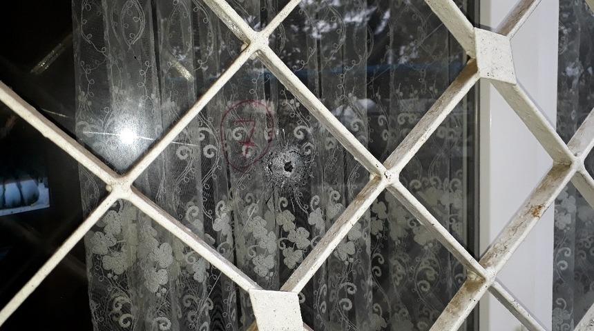 Bafra&rsquo;da ev kurşunladı