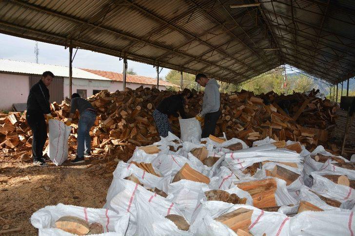 Ortaca Belediyesinden yakacak yardımı G5