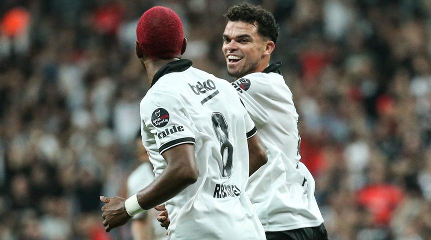 Beşiktaş'ta Pepe ile Ryan Babel derbide yok