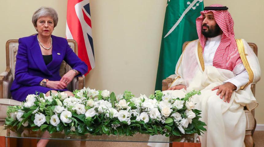 Theresa May'den Suudi Arabistan'a Türkiye ile tam iş birliği çağrısı